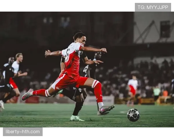 乌德勒支定位球表现稳健,球队战术持续提升至新高。 乌德勒支定位球表现稳健,球队战术持续提升至新高。