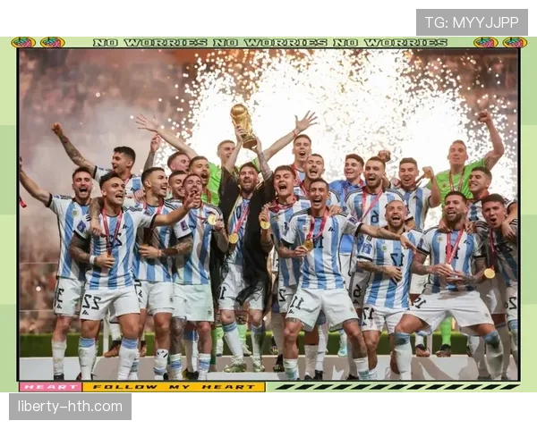 世界杯奖杯背后的历史与传奇持续吸引关注,展现足球辉煌瞬间与文化深意 世界杯奖杯背后的历史与传奇持续吸引关注,展现足球辉煌瞬间与文化深意