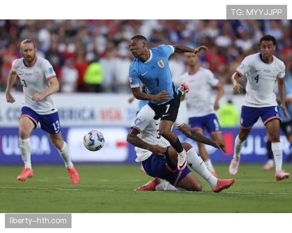 乌拉圭队控球战术近期表现稳健,攻防转换效率持续提升 乌拉圭队控球战术近期表现稳健,攻防转换效率持续提升