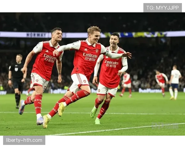 利物浦战术失衡引内讧:高位逼抢成双刃剑,争冠梦碎还是触底反弹? 利物浦战术失衡引内讧:高位逼抢成双刃剑,争冠梦碎还是触底反弹?