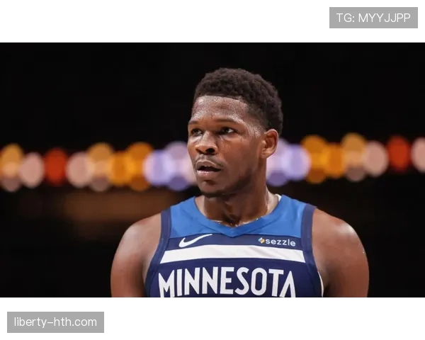 兰德尔背身单打面对主力内线较上季提升效率